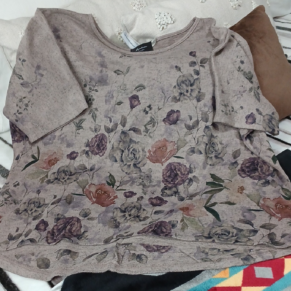 Chic Floral Women's Blouse
